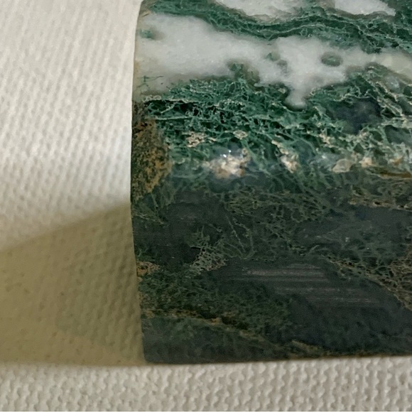 Moss Agate Crystal Tower Obelisk Energy Generator Chakra Healing Stone Wand 3.5" - Picture 13 of 14